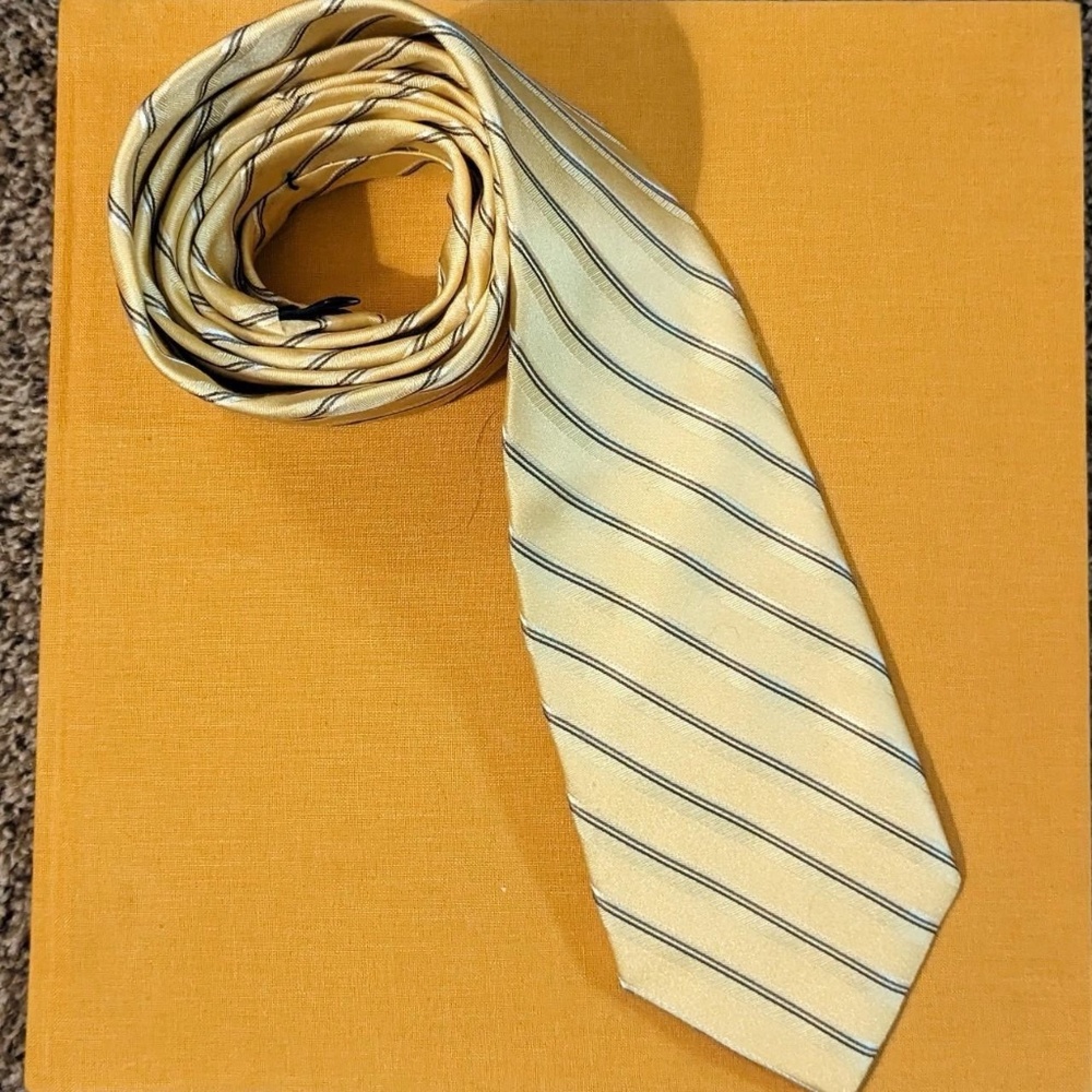 Stafford Striped Tie in Yellow.